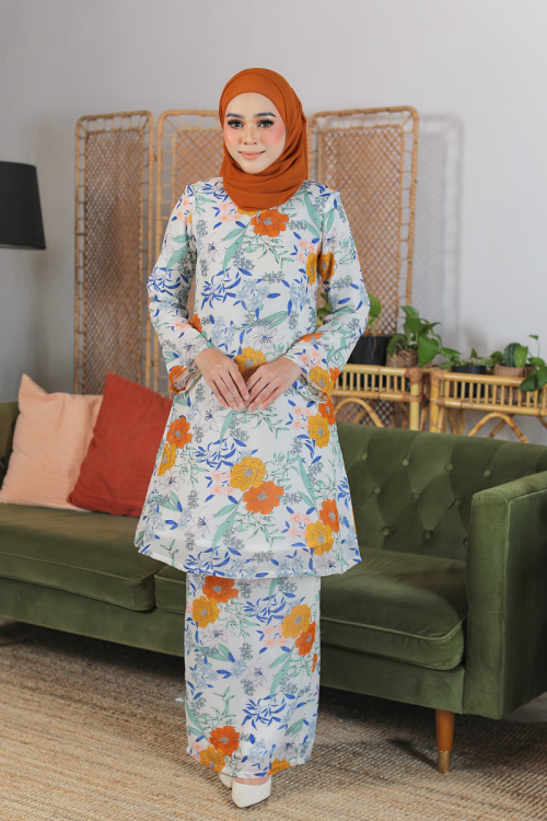 KURUNG FLOURISH - EMBUN IN WHITE