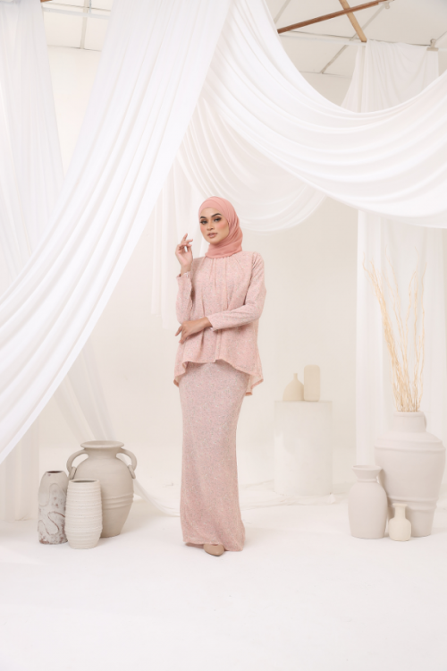 KURUNG EMBRACE - CHLOE IN PINK PEACH