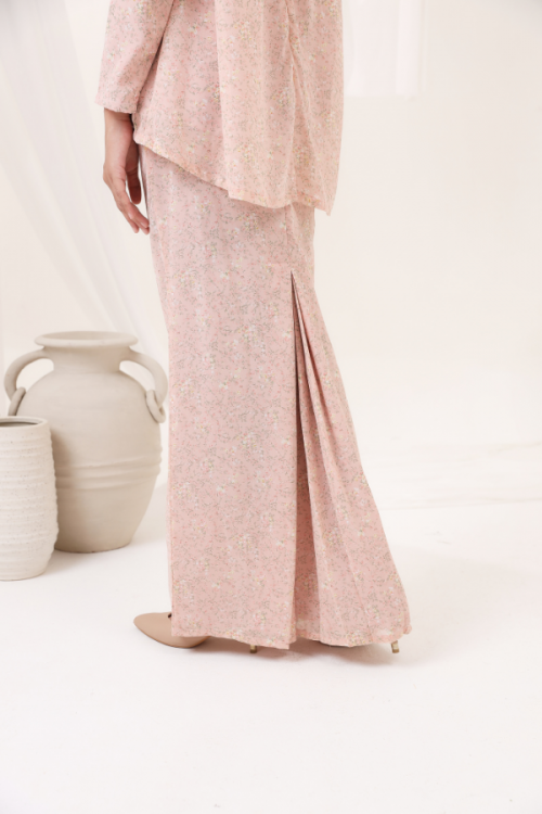 KURUNG EMBRACE - CHLOE IN PINK PEACH