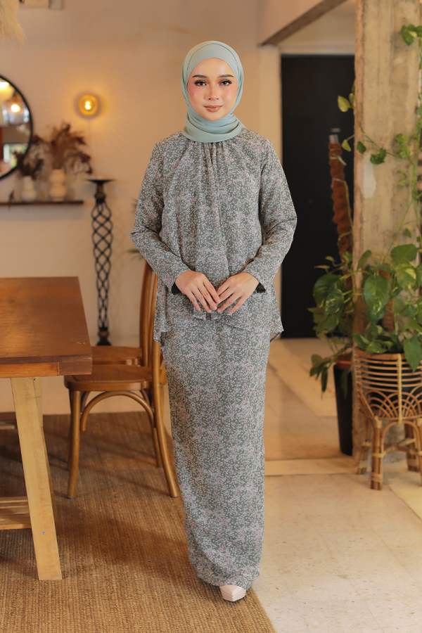 KURUNG EMBRACE - AUDREY IN GREEN TEA