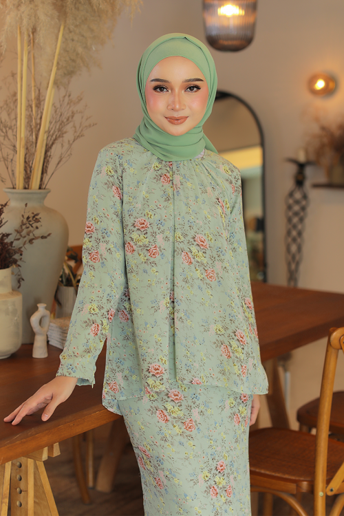 KURUNG EMBRACE - IVORY IN SAGE GREEN