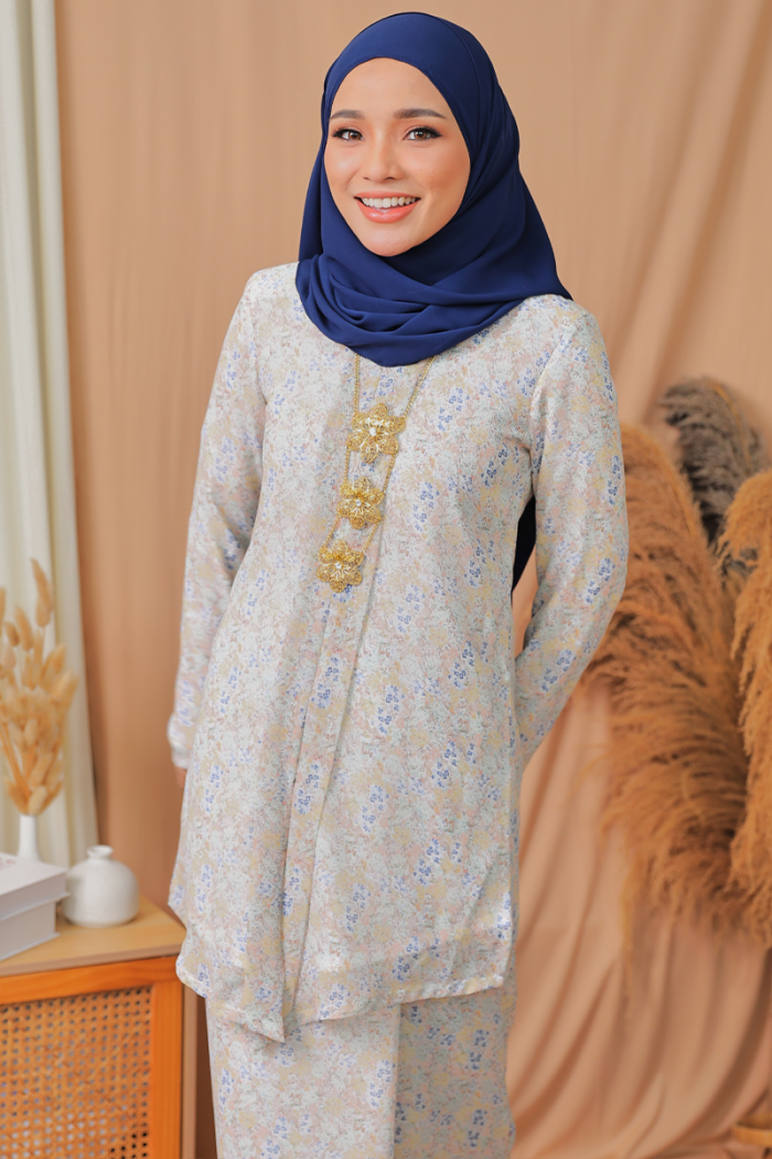 KELASIK KEBAYA - MELATI IN YELLOWISH BLUE