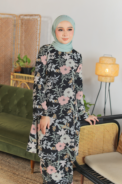 KURUNG FLOURISH - EMBUN IN BLACK