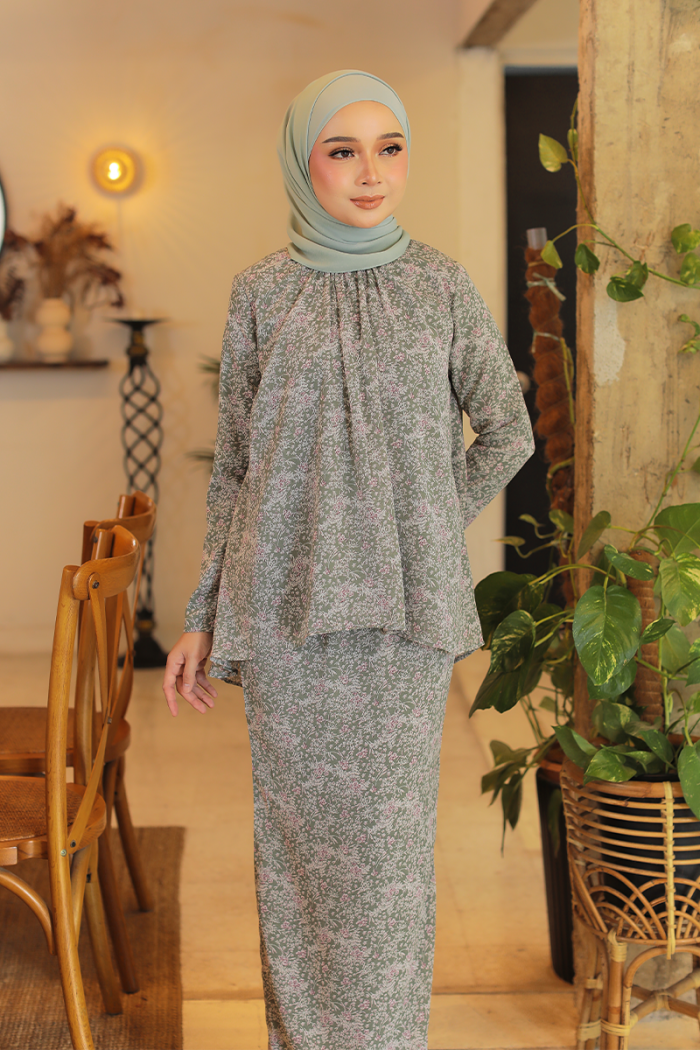 KURUNG EMBRACE - AUDREY IN GREEN TEA