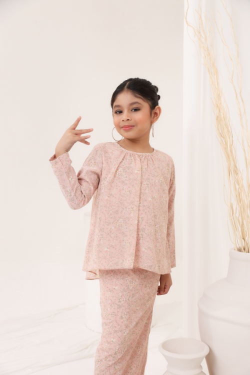 KURUNG EMBRACE KIDS - CHLOE IN PINK PEACH