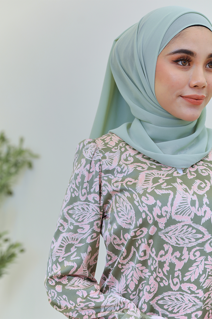 KURUNG LUMIERE - OPHELIA IN MATCHA