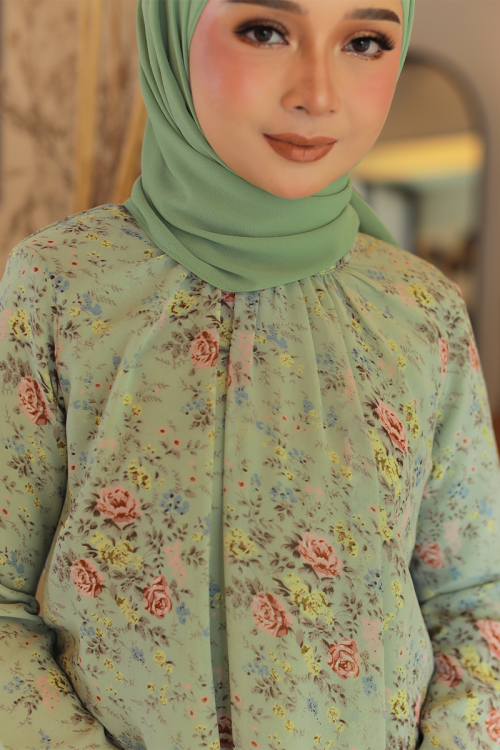 KURUNG EMBRACE - IVORY IN SAGE GREEN