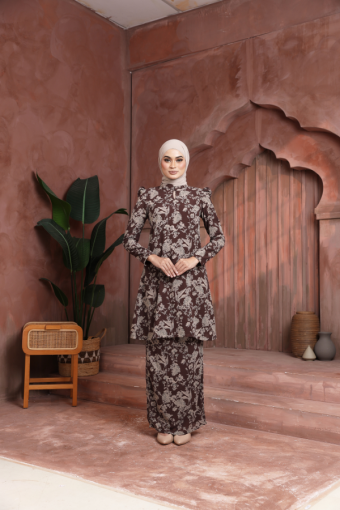 KURUNG FLORENCE - OLEANDER IN RICH BROWN
