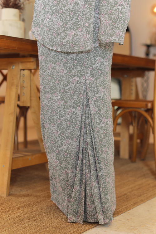 KURUNG EMBRACE - AUDREY IN GREEN TEA