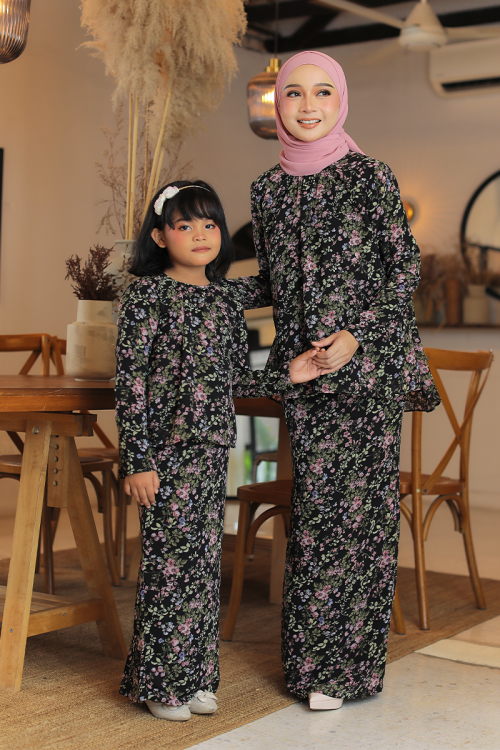 KURUNG EMBRACE KIDS - MARGARET IN BLACK