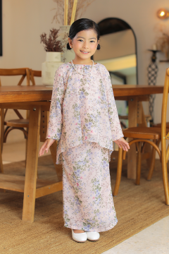 KURUNG EMBRACE KIDS - MARGARET IN SOFT PINK