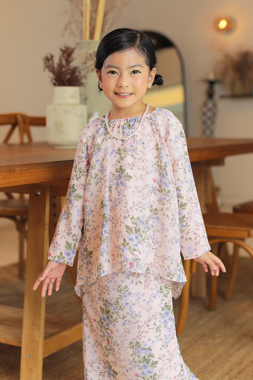 KURUNG EMBRACE KIDS - MARGARET IN SOFT PINK