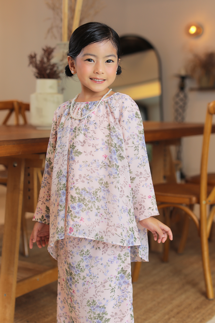 KURUNG EMBRACE KIDS - MARGARET IN SOFT PINK